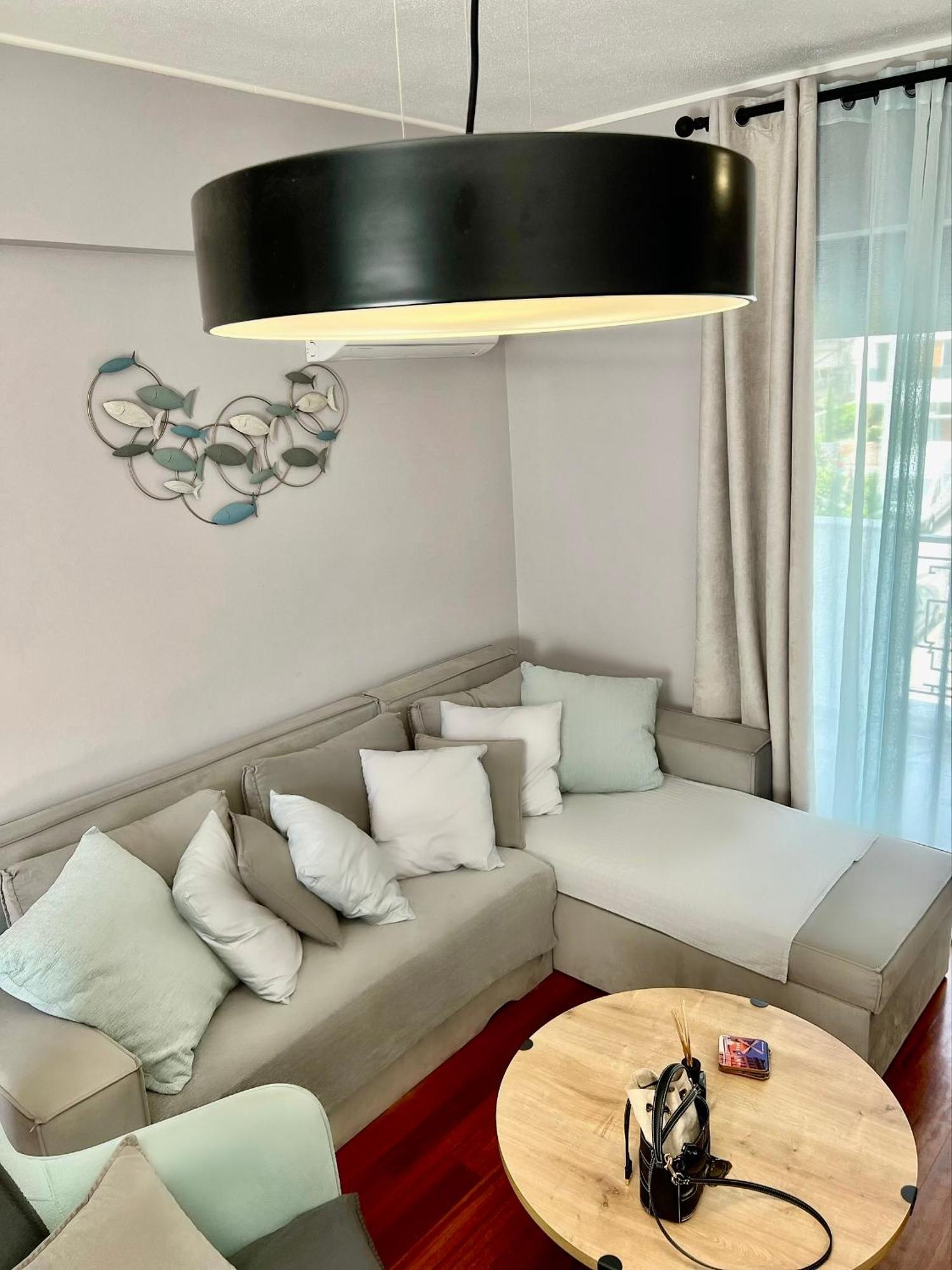 Brand New Brilliant Apartment At Athenian Riviera Zewnętrze zdjęcie